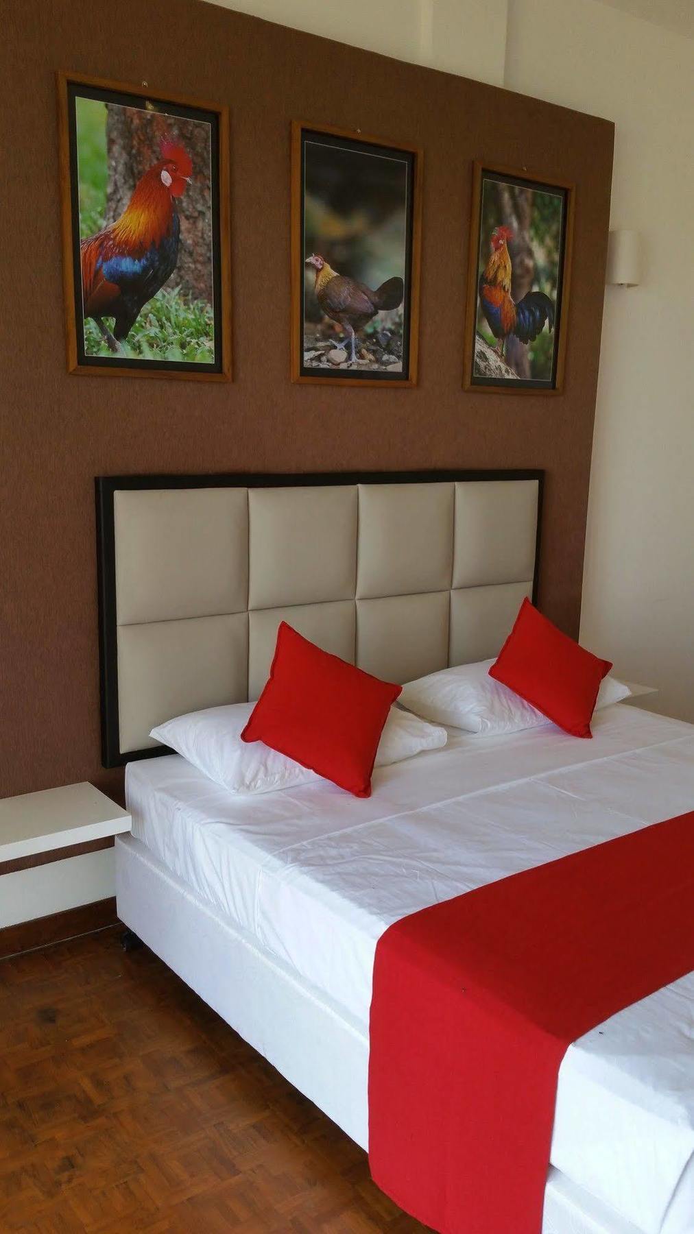 Jade Green Hotel Хамбантота Екстер'єр фото