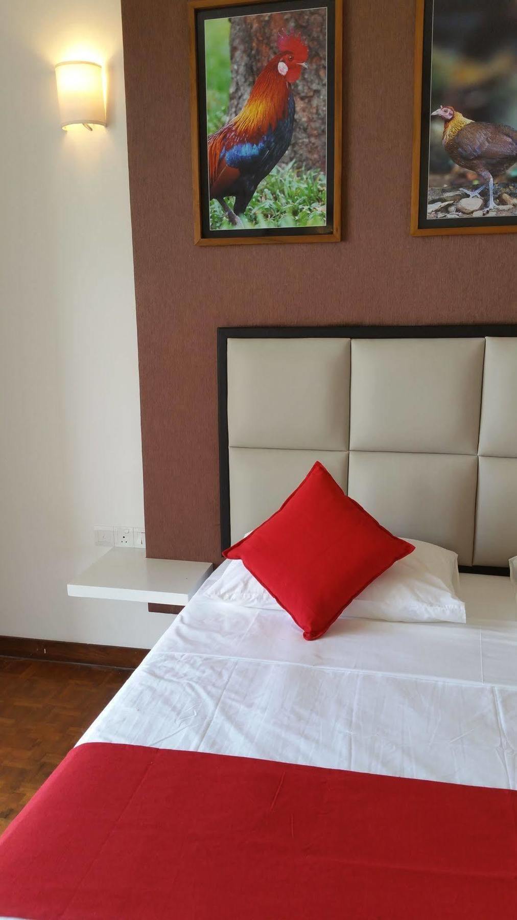 Jade Green Hotel Хамбантота Екстер'єр фото